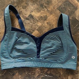 Lululemon Bra Size 34DD🥰🥰